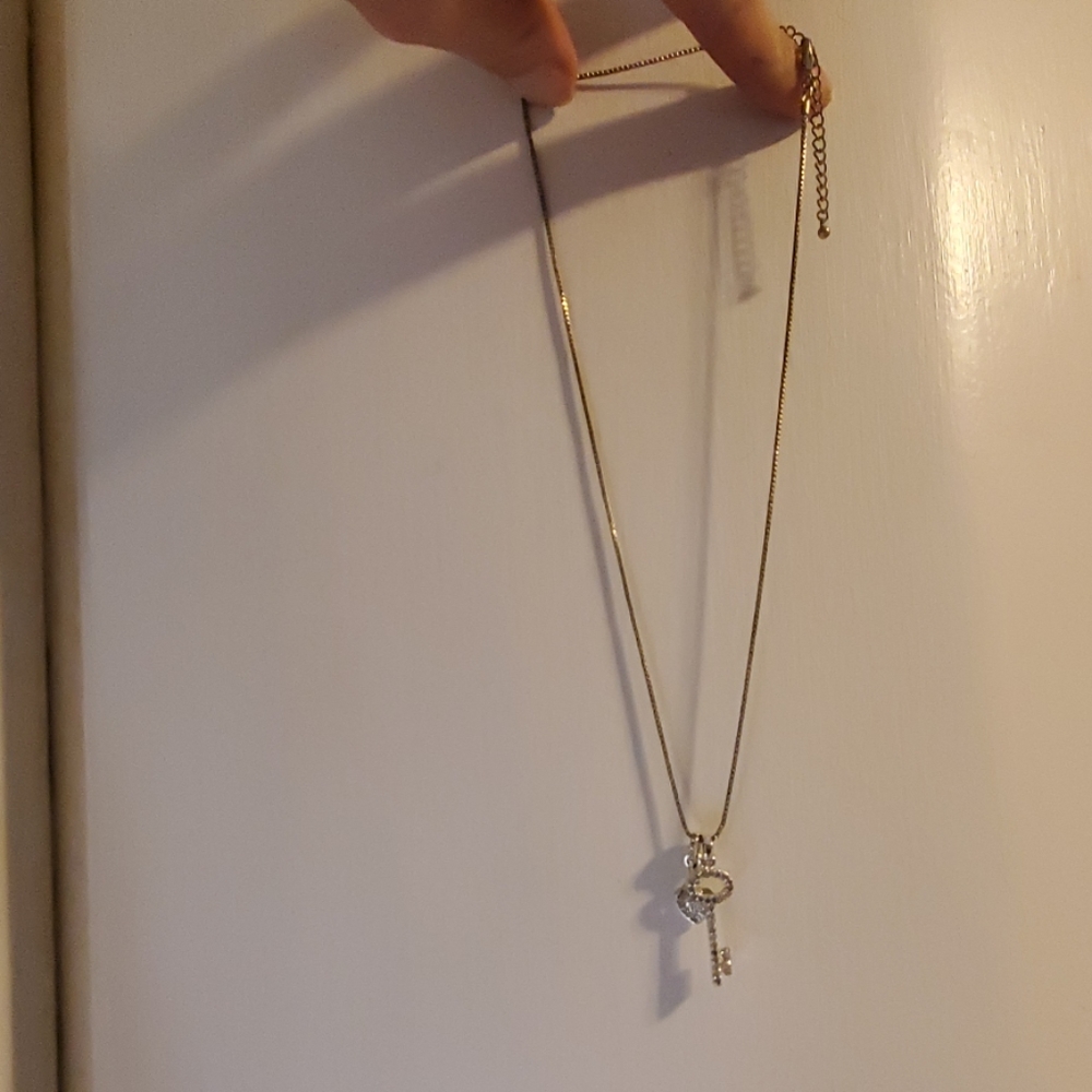 💚💚Heart and key necklace - Picture 3 of 3